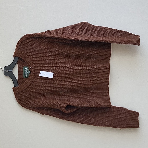 American Eagle Outfitters Sweaters - NWT American Eagle Crew Neck Sweater